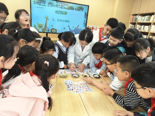 （20250509区中医医院）开展“岐黄校园行，弘扬中医药文化”主题活动1.jpg